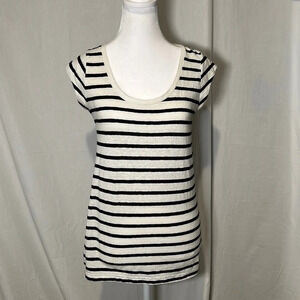 women’s black & white striped Gap tshirt size xs